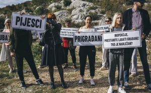 Građani mostarskih naselja izašli na ulice: 'Nećemo dozvoliti scenarij iz Donje Jablanice'