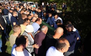 Uživo | Hiljade ljudi u Jablanici na oproštaju od 19 žrtava tragedije u Bosni i Hercegovini