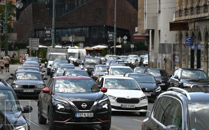 Građani Sarajeva se žale: 'Prekinuli su zeleni val u gradu, ne možemo stići na posao'