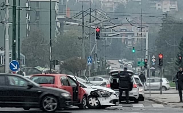 Saobraćajna nesreća u Sarajevu izazvala gužve u jutarnjim satima