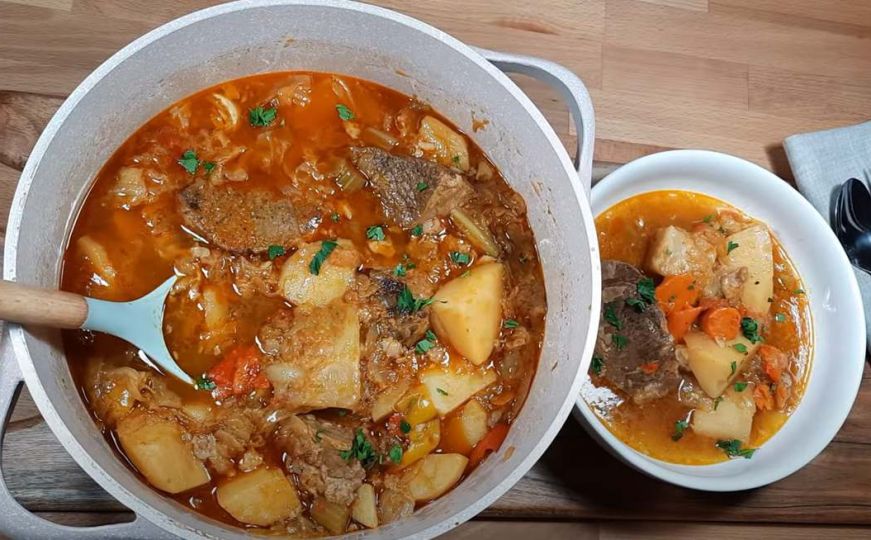 Miris tradicije koji okuplja cijelu porodicu: Donosimo recept za bosanski lonac