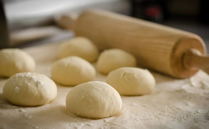 Savršene domaće kore za pitu: Jednostavan recept korak po korak