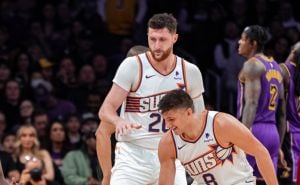 Nurkić i Sunsi prokockali 23 razlike protiv Lakersa, Davis dominirao u reketu protiv našeg centra