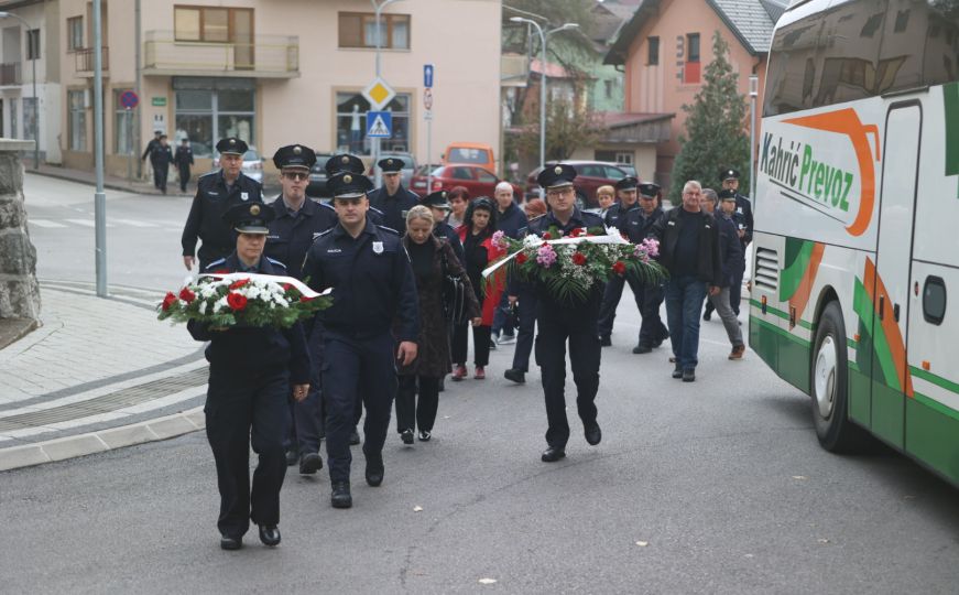 Sahranjen policajac koji je ubijen u terorističkom napadu u Bosanskoj Krupi