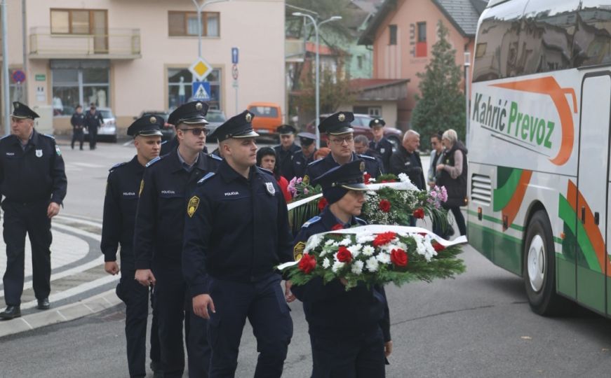 Teroristički napad u Bosanskoj Krupi otvorio brojna pitanja: Ko je odgovoran i kako dalje?