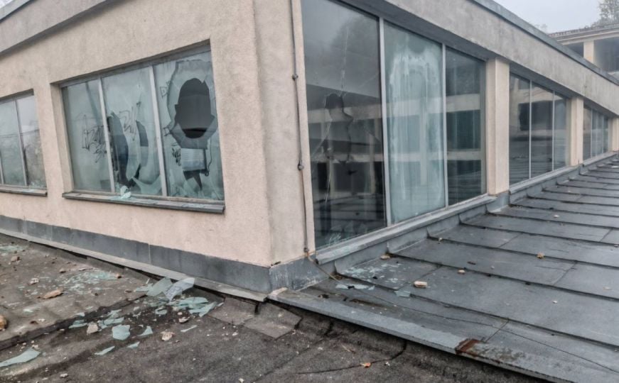 Vandalizam: Na Odjelu Klinike za fizijatriju na Ilidži razbijena stakla