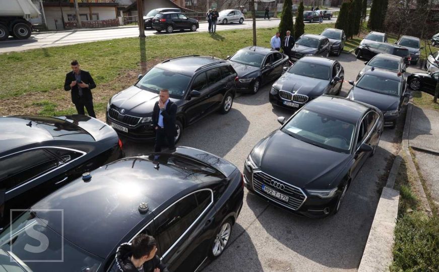 Vozila u institucijama BiH: Koliko godina bi prosječan građanin trebao štedjeti za takav automobil?