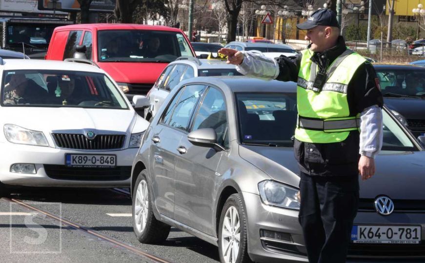 Sarajevo: Muškarac (33) ostao bez automobila, imao skoro 30.000 KM neplaćenih kazni