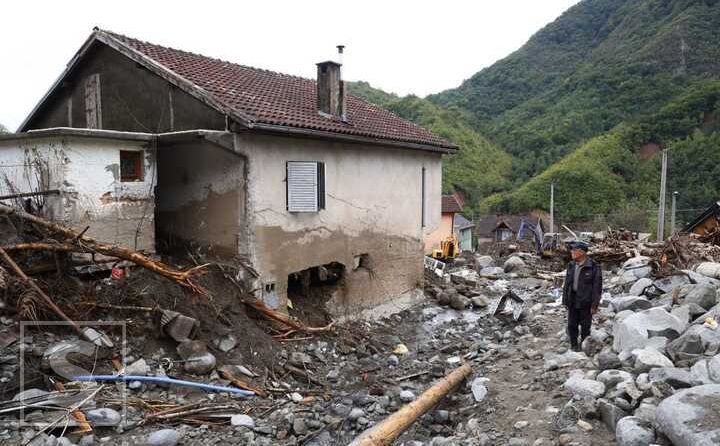 Vaučeri za domaćinstva pogođena poplavama u FBiH: Evo u kojoj vrijednosti i na šta se mogu potrošiti