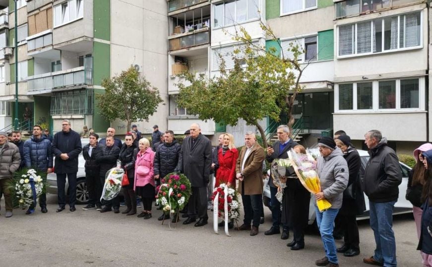 Godišnjica masakra u Sarajevu: Granatama VRS ubijeno devet civila u ulici Žrtava fašizma