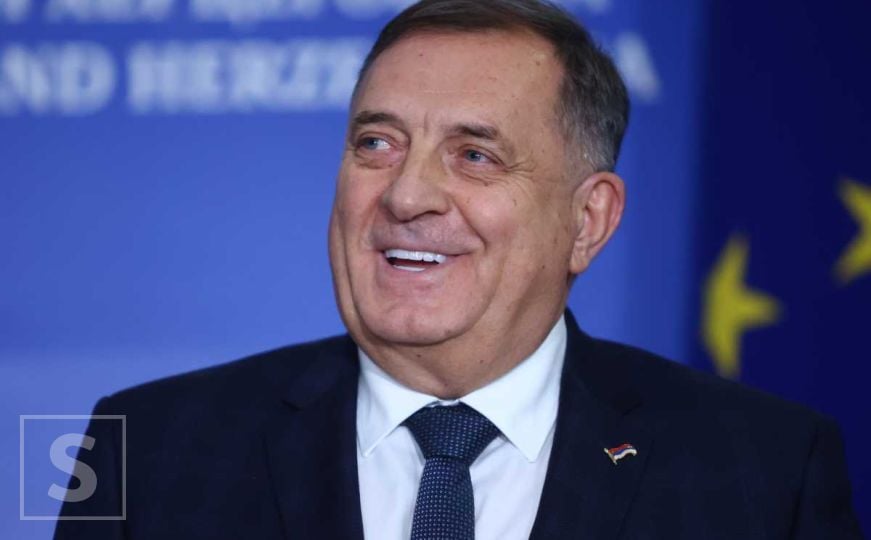 Dodik poručio vlastima u FBiH:  "Ako brzo ne počnete da molite, nećete dobiti ništa"