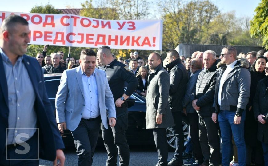 Dodik ponovo doveo pijune u Sarajevo: Pogledajte ko je sve došao pružiti mu podršku