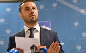 Efendić: "Vlada FBiH donijela je odluku da smijeni najuspješniju upravu Aerodroma Sarajevo"