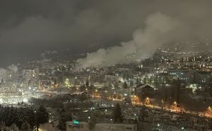 Veliki požar u Sarajevu: Gori kuća, vatrogasci na terenu