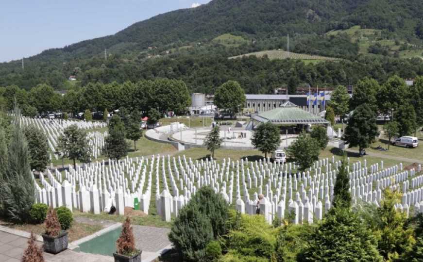 Munira Subašić: 'U Potočarima ćemo uskoro sagraditi spomenik Cvijet Srebrenice'