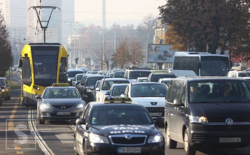 Srijeda u Sarajevu: U centru grada ponovo saobraćajni kolaps