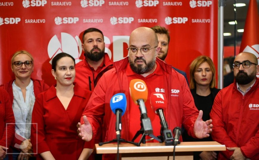 Adnan Šteta objavio fotografiju i podijelio lijepu vijest: '10 Stadler tramvaja za Sarajevo'