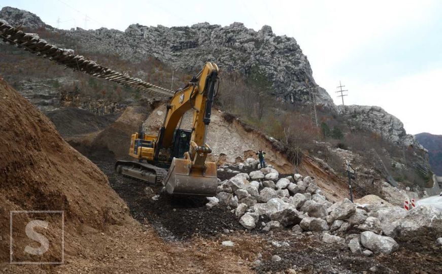 Pogledajte snimke iz Jablanice: Obnavlja se pruga, evo kad bi željeznički saobraćaj trebao proraditi