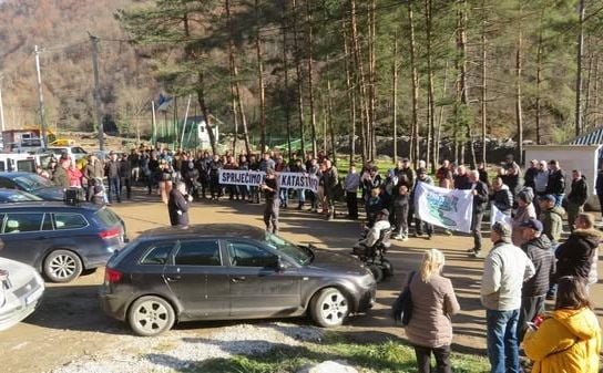 Protest kod Konjica: Mještani traže hitnu obustavu obnove malih hidroelektrana na rijeci Kraljuščici