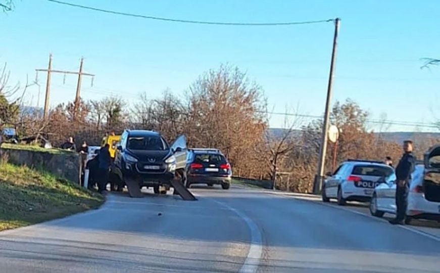 Saobraćajna nesreća u BiH: Povrijeđene tri maloljetne osobe