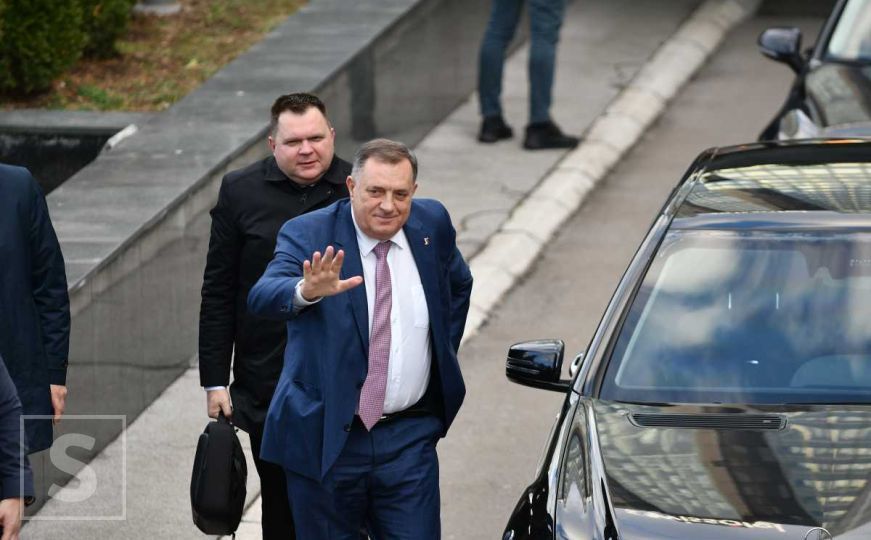 Beograd: Milorad Dodik prevezen u salu, operacija će trajati satima