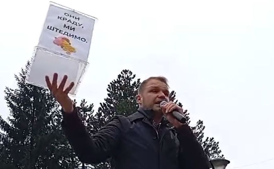 Stanivuković i građani skupljaju pare za Dodika i Vladu RS: 'Nek natrpaju još, od svog naroda'
