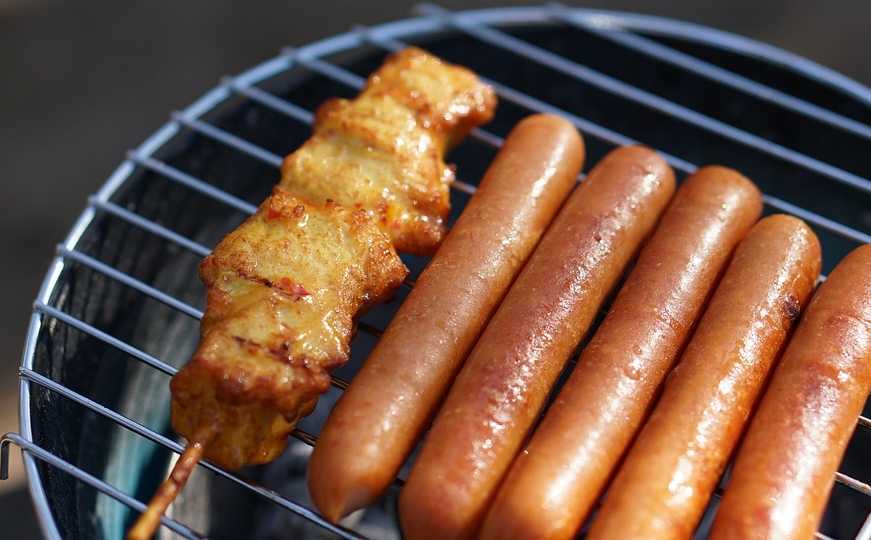 Povlače se popularne hrenovke iz prodaje u susjedstvu: Ovo je razlog