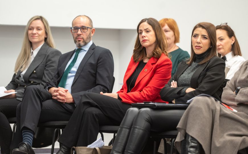 Osnaživanje žena u politici: U Sarajevu počela dvodnevna “Konferencija liderica”