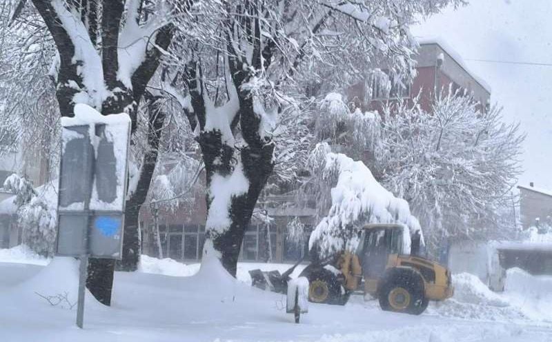 Apel vozača teretnih vozila: "Imamo još nešto hrane, vode nemamo, pomozite nam"