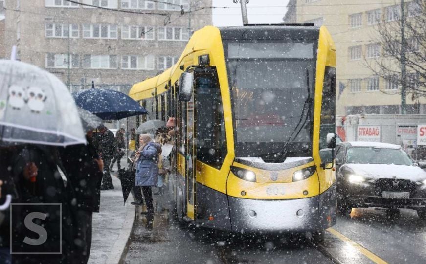 Prekid tramvajskog saobraćaja u Sarajevu izazvao velike gužve