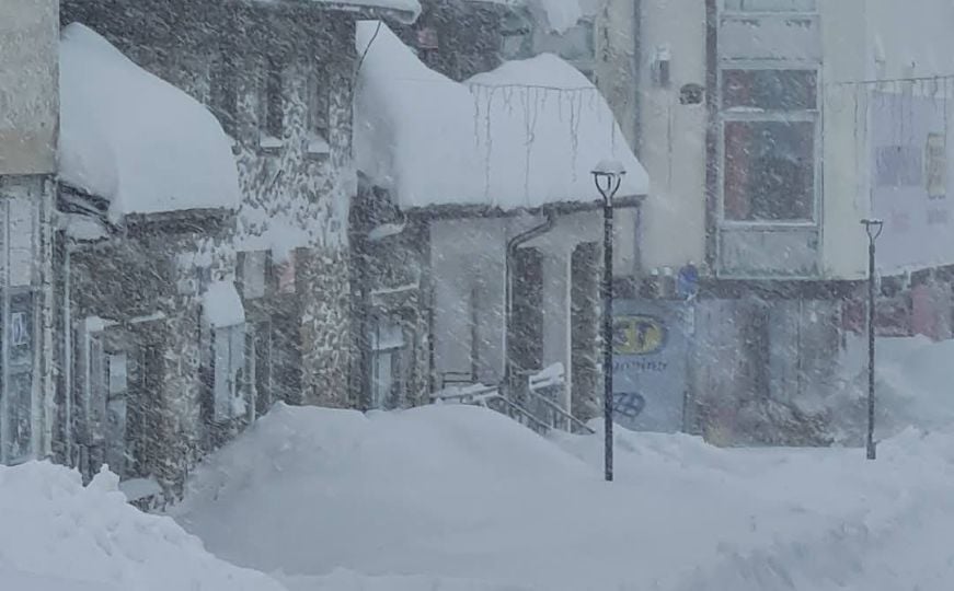 U bh. gradu proglašena vanredna situacija zbog snježnih padavina