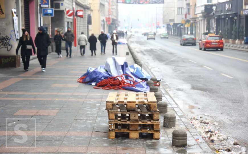 Sarajevo se budi: Komunalne službe čiste grad nakon spektakularnog dočeka Nove godine