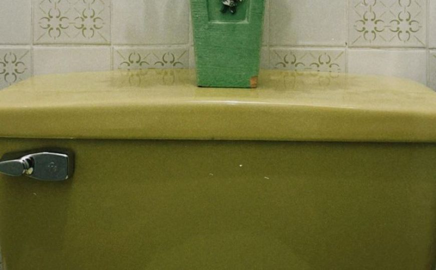 Kako očistiti vodokotlić? Uz ovaj jednostavan trik riješite se kamenca i prljavštine