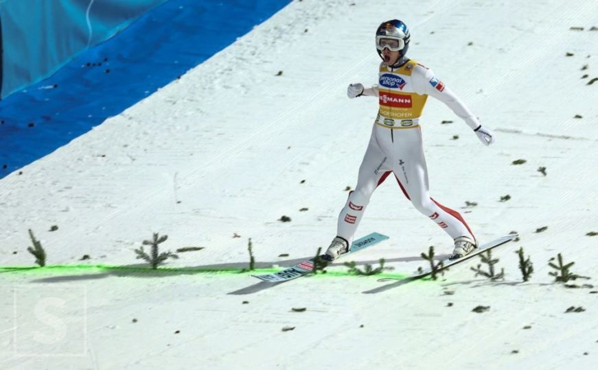 Dramatičan kraj turneje "Četiri skakaonice": Daniel Tschofenig osvojio Zlatnog orla