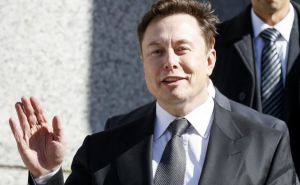 Iako priča o slobodi govora: Musk suspendovao račun novinarke nakon ove tvrdnje