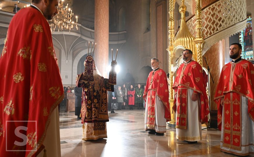 Praznik mira i dobročinstva: Pogledajte svetu arhijerejsku liturgiju u Sabornoj crkvi u Sarajevu