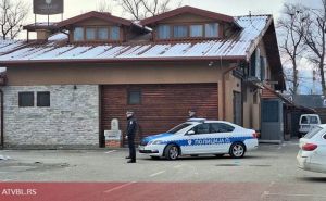 Jutro nakon ubistva bivšeg vođe Lešinara: Policija blokirala restoran Stara Ada. Više osoba uhapšeno