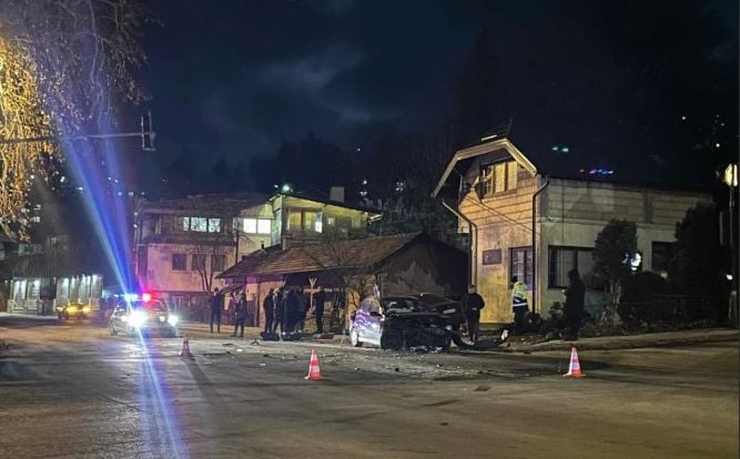 Teška saobraćajna nesreća u Sarajevu: Jedna osoba povrijeđena