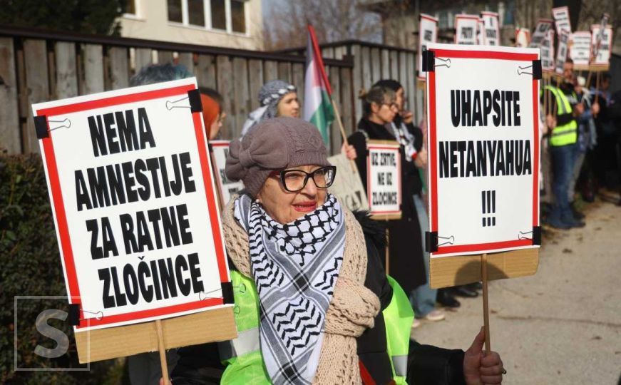 Građani protestovali ispred Ambasade Poljske u Sarajevu: 'Uhapsite Netanyahua'