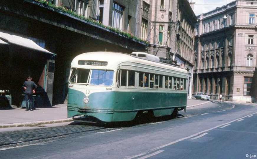 Historijski vremeplov: Objavljen plakat, evo kako je Sarajevo nekada održavalo čistoću u tramvajima