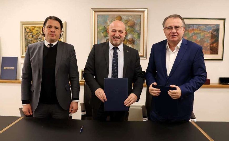 Povećanje plata za zaposlene u državnoj službi: Osnovica podignuta na 480 KM