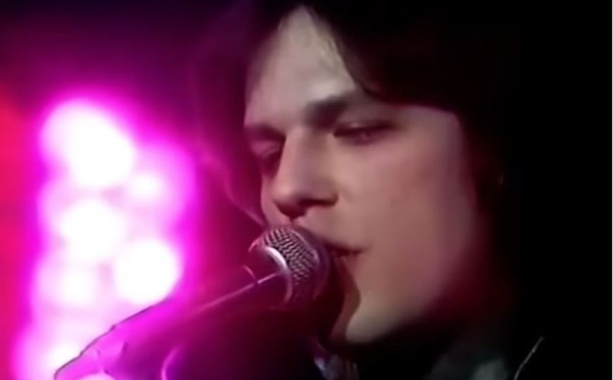 Sjećate li se Divljih anđela? Njihov hit 'Voli te tvoja zver' se ne zaboravlja