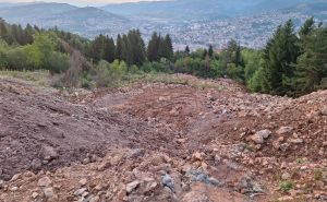 Opasnost od klizišta: Na lokalitetu Curine njive zabilježene šire pukotine zbog pomjeranja tla