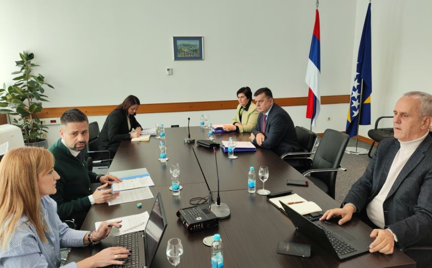 Ništa od sjednice Upravnog odbora UIO BiH: Nisu se pojavili ministri iz HDZ-a i SNSD-a