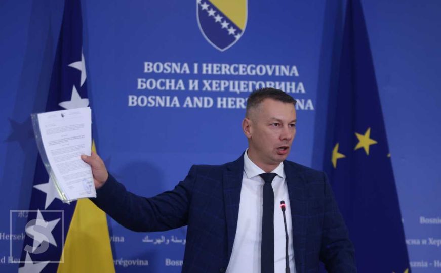 Ostavka Nenada Nešića dostavljena Vijeću ministara BiH: Evo šta je poručio u svom pismu