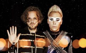 Empire Of The Sun ft. Lindsey Buckingham - Somebody's Son