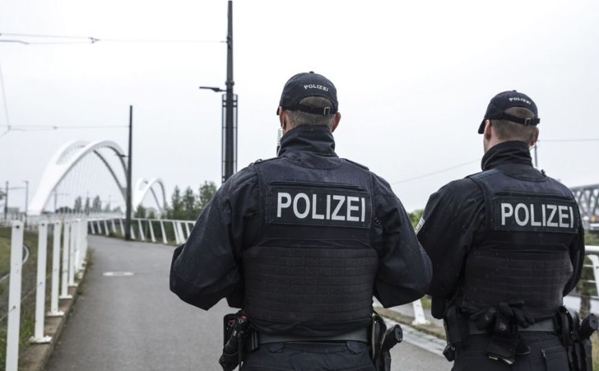 Napadi običnim predmetima u Njemačkoj kriju se iza rupe u zakonu