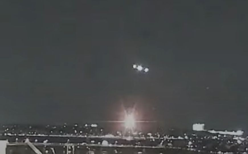 Objavljen stravičan snimak nesreće u Americi: Sudarili se avion i helikopter, veći broj poginulih