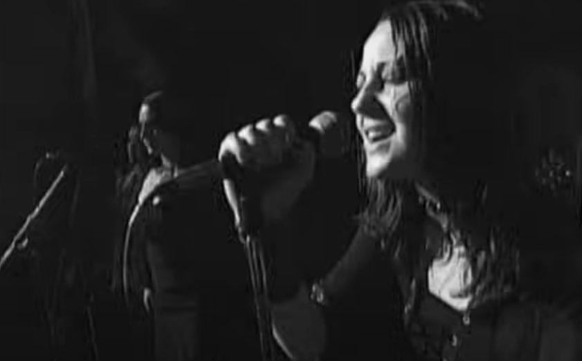 "Nebo za tebe sprema darove, novu ljubav nosi ti": Irina, Mrazevi i pjesma dana