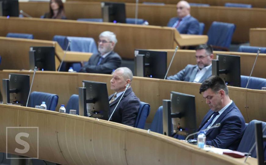 Nakon povlačenja zastupnika SNSD-a: Otkazan nastavak sjednice u Parlamentu BiH